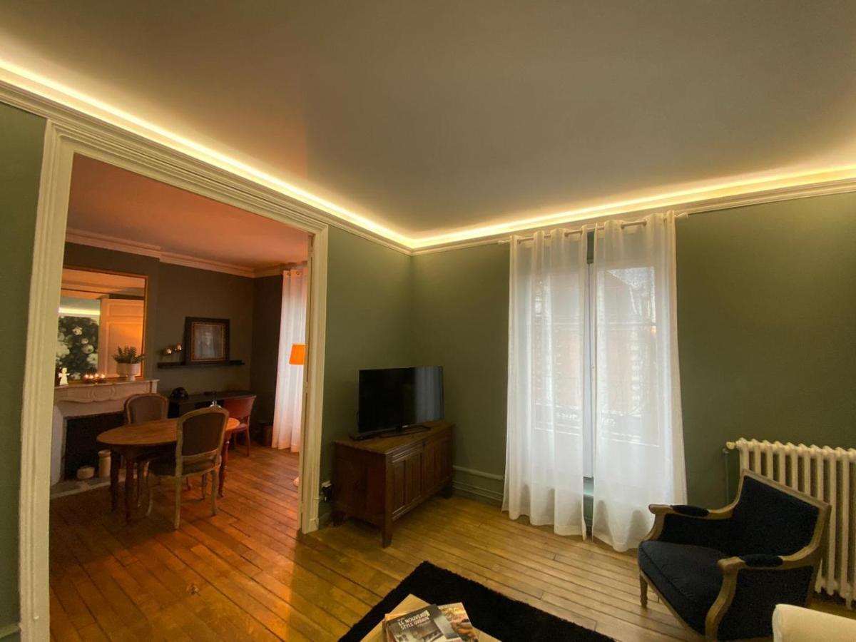 Les Bc Bg Apartment Charleville-Mezieres Bagian luar foto