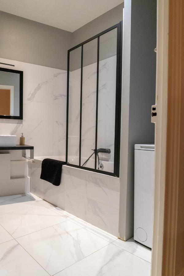 Les Bc Bg Apartment Charleville-Mezieres Bagian luar foto